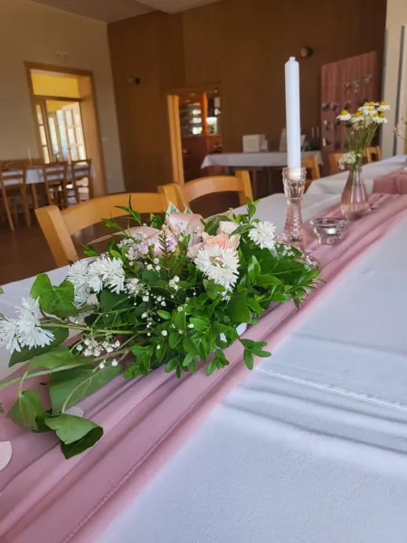Slavnostní tabule — fotografie 24
